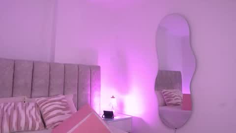 samantha online show from 11/25/25, 07:25