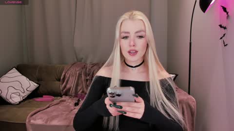 Alexandra online show from 12/05/24, 02:53