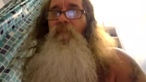 Snapshot of ssdrums3 chatting on 10/16/25, 11:22 ssdrums3 online show from 10/16/25, 11:22