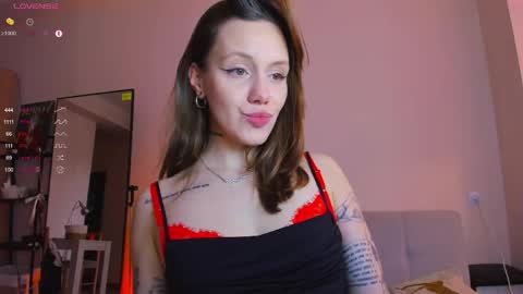 Snapshot of sshawty chatting on 05/23/26, 02:32 Anni if Im offline for a long time Im depressed feel free to support me offline online show from 05/23/26, 02:32