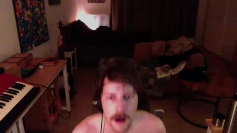Snapshot of ssnttsnttsnss chatting on 12/02/24, 03:58 Roger online show from 12/02/24, 03:58