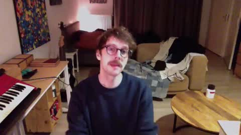 Snapshot of ssnttsnttsnss chatting on 12/07/24, 12:41 Roger online show from 12/07/24, 12:41