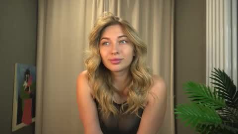 Snapshot of sssecretgirlfriend chatting on 09/09/25, 09:14 Kate online show from 09/09/25, 09:14
