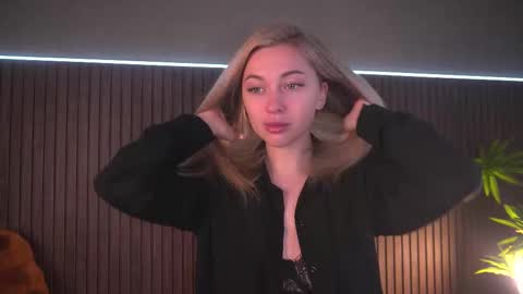 Snapshot of sssecretgirlfriend chatting on 09/27/25, 05:23 Kate online show from 09/27/25, 05:23