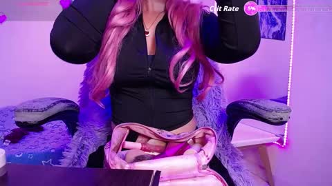 Snapshot of ssy_tgn chatting on 09/18/25, 12:18 ssy tgn online show from 09/18/25, 12:18