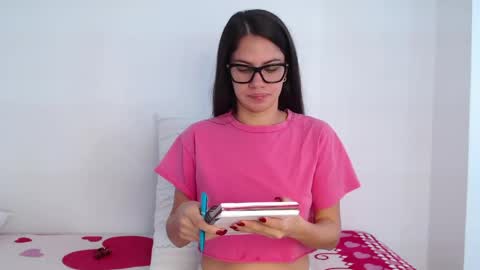 stacey_taylor7 online show from 04/09/26, 11:59