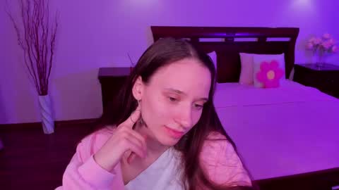 StaceyCutie online show from 04/15/26, 05:09