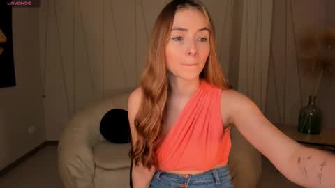 Stacy Woods online show from 03/04/25, 01:38