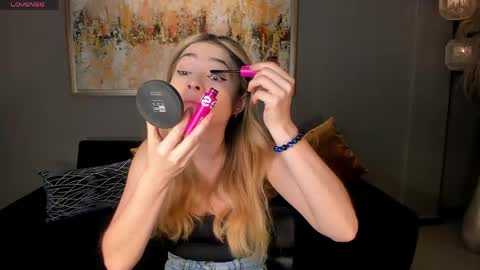 Snapshot of staceywood_ chatting on 06/03/26, 11:46 Stacy Woods online show from 06/03/26, 11:46