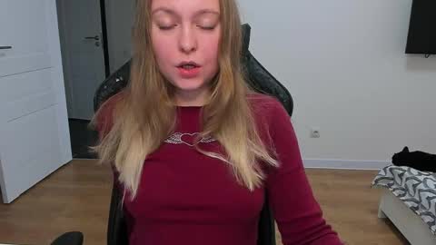 Snapshot of stacy_miraclee chatting on 05/10/26, 04:45 Stacy online show from 05/10/26, 04:45