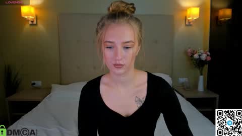 Stacy Mon Tue Wed Thu Fri Sun GMT GMT 3 1000am - 0400pm  online show from 11/23/25, 09:31