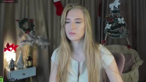 Stacy Mon Tue Wed Thu Fri Sun GMT GMT 3 1000am - 0400pm  online show from 11/30/25, 09:24