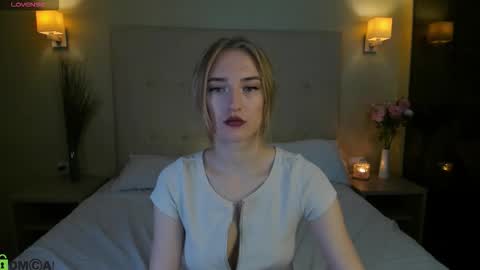 Stacy Mon Tue Wed Thu Fri Sun GMT GMT 3 1000am - 0400pm  online show from 12/17/25, 09:59