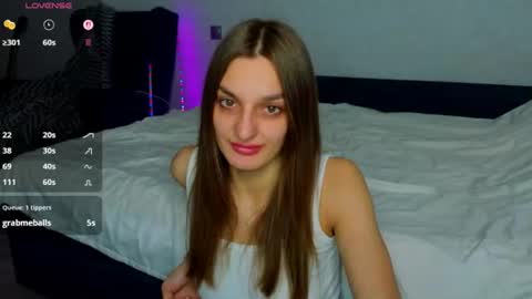 Snapshot of stacy_sexylips chatting on 06/26/26, 10:03 Sexy lips online show from 06/26/26, 10:03