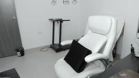 Zulma Yisset online show from 03/17/26, 02:49