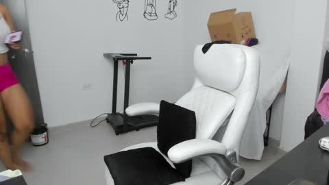 Zulma Yisset online show from 03/25/26, 02:28