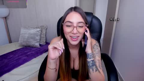 Stacy Conner online show from 10/09/25, 03:32