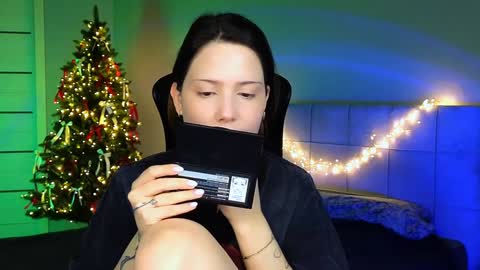 Snapshot of stacygonzales_ chatting on 01/07/25, 06:05 Bye bye dear See you on December 3st  online show from 01/07/25, 06:05