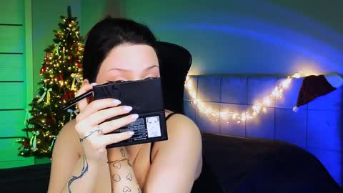 Snapshot of stacygonzales_ chatting on 01/19/25, 06:20 Bye bye dear See you on December 3st  online show from 01/19/25, 06:20