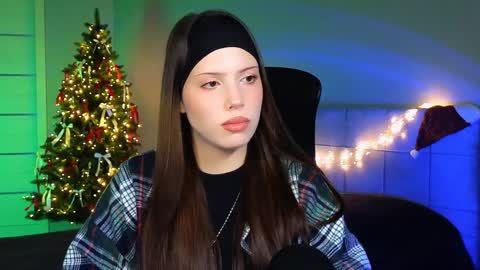 Snapshot of stacygonzales_ chatting on 01/22/25, 10:07 Bye bye dear See you on December 3st  online show from 01/22/25, 10:07