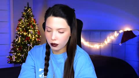 Snapshot of stacygonzales_ chatting on 01/24/25, 10:11 Bye bye dear See you on December 3st  online show from 01/24/25, 10:11