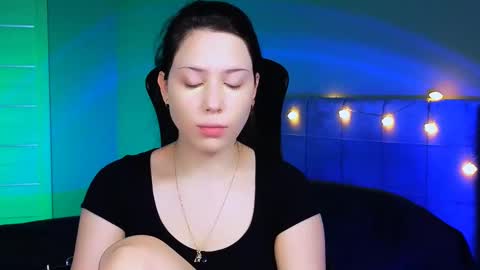 Snapshot of stacygonzales_ chatting on 02/18/25, 06:26 Bye bye dear See you on December 3st  online show from 02/18/25, 06:26