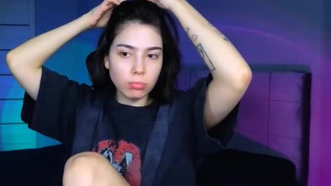 Snapshot of stacygonzales_ chatting on 12/03/25, 10:02 Bye bye dear See you on December 3st online show from 12/03/25, 10:02