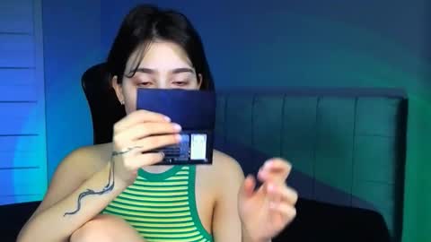 Snapshot of stacygonzales_ chatting on 12/16/25, 08:52 Bye bye dear See you on December 3st online show from 12/16/25, 08:52