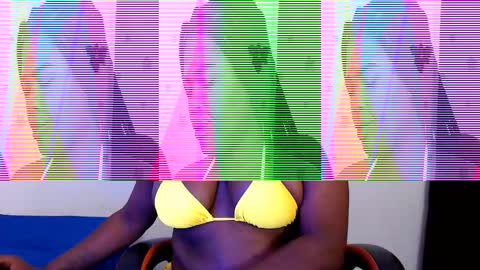 Snapshot of stacyhunterxxx chatting on 01/13/26, 04:18 STACY online show from 01/13/26, 04:18