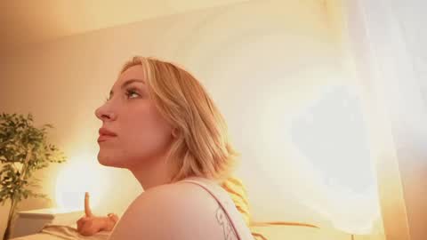 Kristina online show from 05/11/26, 04:04