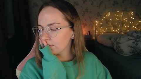 Alice online show from 01/02/25, 01:51