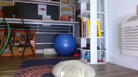 Stara Winters online show from 12/19/24, 08:55