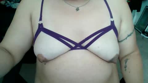 starella___saxxxton online show from 05/17/26, 07:10