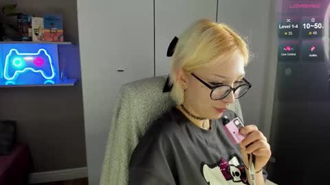 Kate online show from 03/21/26, 08:19