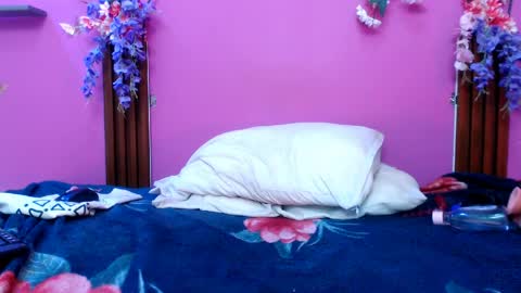 alejandra online show from 05/06/26, 08:36