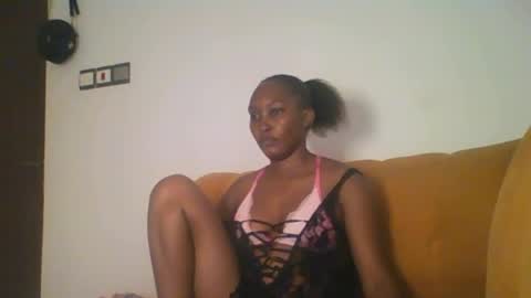 Snapshot of stargirl880271 chatting on 01/16/25, 03:23 isha online show from 01/16/25, 03:23