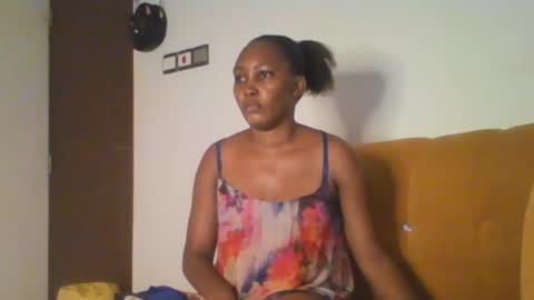 Snapshot of stargirl880271 chatting on 01/28/25, 02:32 isha online show from 01/28/25, 02:32