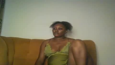 Snapshot of stargirl880271 chatting on 10/03/25, 03:03 isha online show from 10/03/25, 03:03
