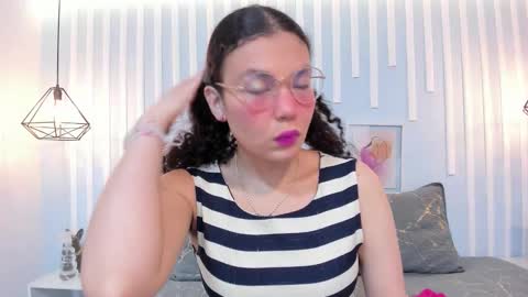 Snapshot of starkjoness chatting on 10/23/25, 12:15 Stark Jones online show from 10/23/25, 12:15