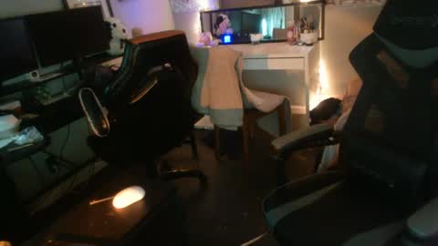 Starlight online show from 01/15/25, 03:29