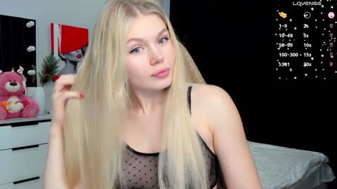 Caroline online show from 01/25/25, 06:45