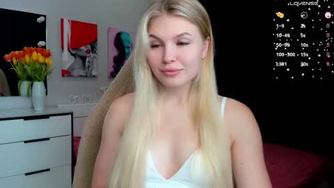 Caroline online show from 03/10/25, 05:22