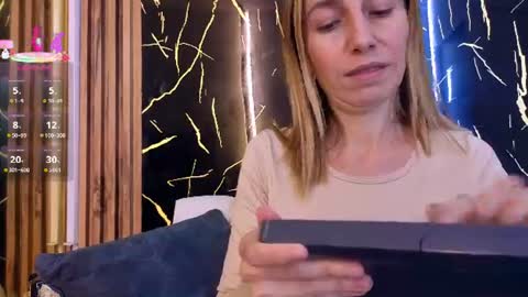 starlight_mature11_aws online show from 07/21/26, 08:55