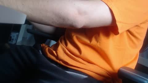 Snapshot of starmy50 chatting on 10/17/25, 10:18 Starmy50 online show from 10/17/25, 10:18