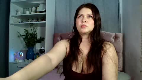 Snapshot of starsweetcute chatting on 06/10/26, 09:41 Celeste online show from 06/10/26, 09:41
