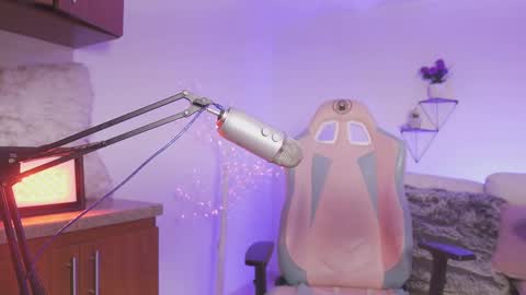 Yoko online show from 09/16/25, 12:39