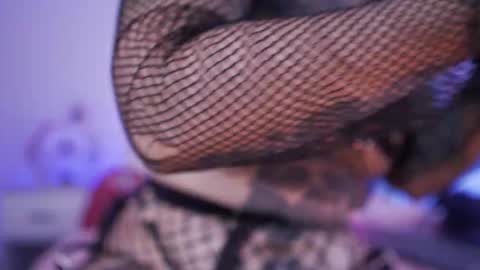 Yoko online show from 12/04/25, 07:55