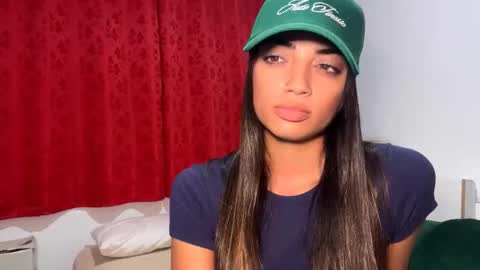 Mia online show from 03/25/26, 05:30