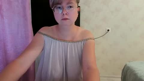 Snapshot of stasya_07 chatting on 06/10/26, 01:21 Stasya online show from 06/10/26, 01:21