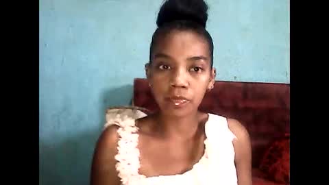 Snapshot of stecimalicia chatting on 10/25/25, 07:49 Malicia online show from 10/25/25, 07:49